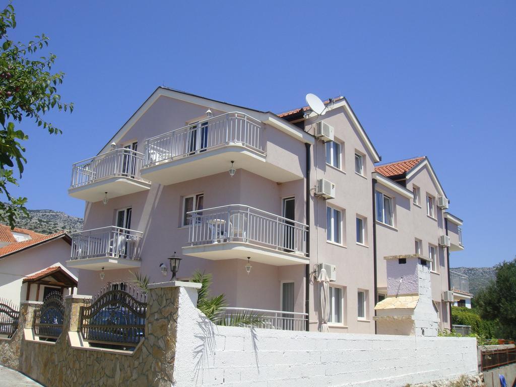 Apartments Villa Pirosi Orebic Exterior photo